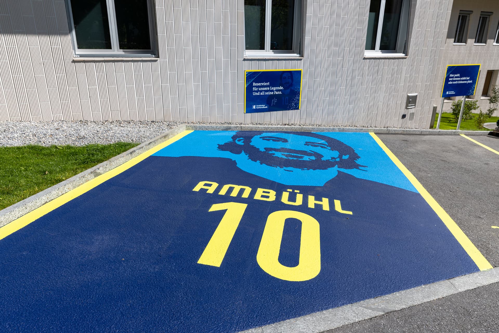 Legendenparkplatz für Andres Ambühl 8